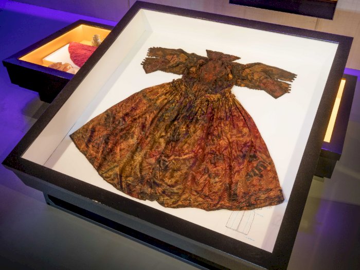 Penemuan Gaun Pengantin dalam Bangkai Kapal Karam, Tetap Utuh Meski Dijahit di Abad 17 