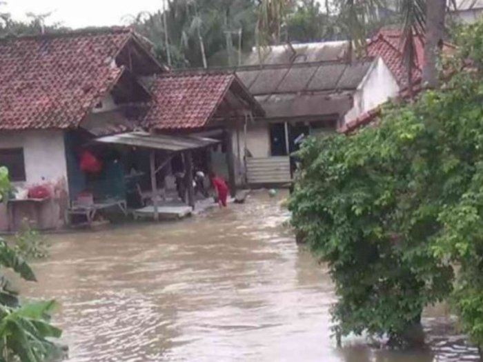 Diguyur Hujan Sejak Semalam, Banjir di Kabupaten Bekasi Meluas dan Rendam 73 Titik