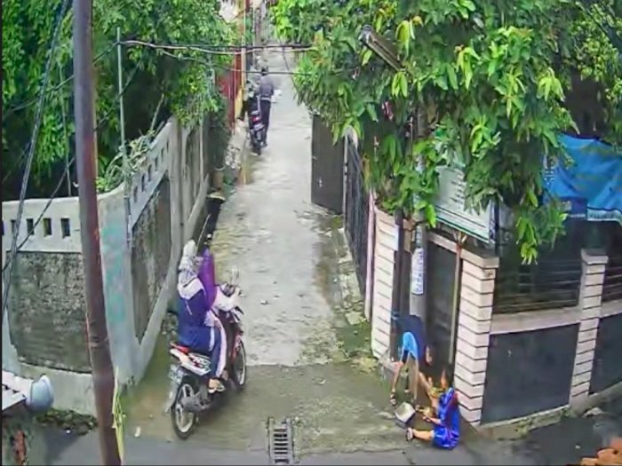 Terekam CCTV! Detik-detik 2 Wanita Sebelum Dibunuh dan Jasadnya Dicor Semen di Bekasi