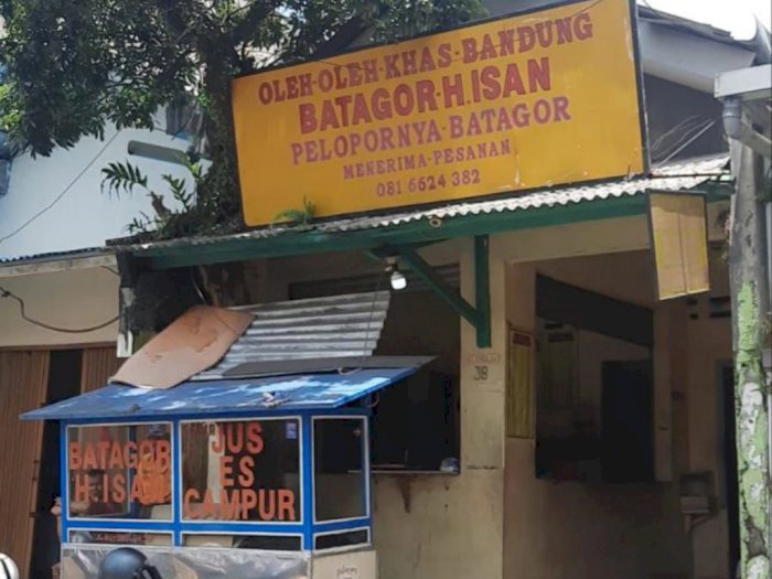 Lawasnya Gerobak Batagor H. Ihsan Bandung, Cuannya Tak Lekang Oleh Waktu