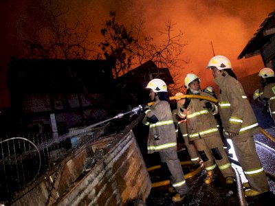Kebakaran Depo Pertamina Plumpang Diduga Akibat Tersambar Petir