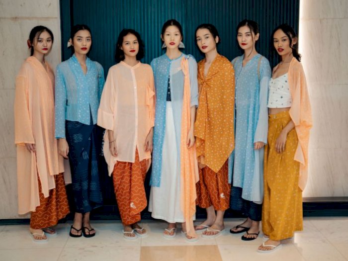 Brand Fashion Lokal Ini Jadikan Onde-onde dan Kue Lapis Inspirasi Koleksi Busana Terbaru