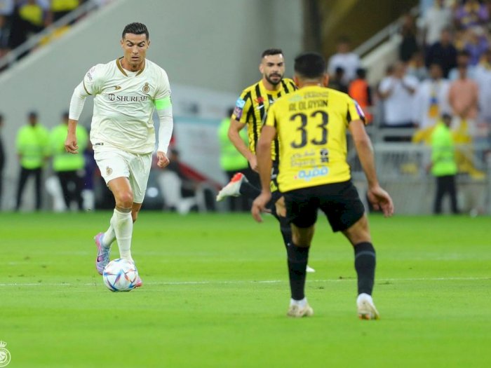 Al Nassr Kalah, Cristiano Ronaldo Ngamuk Sampai Tendang Botol