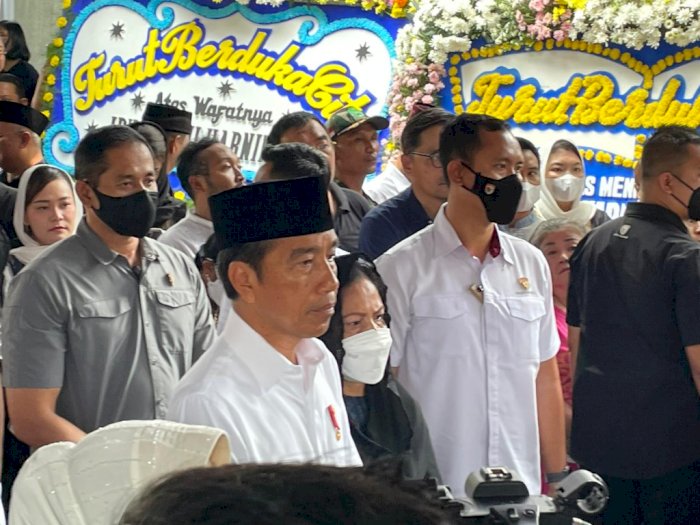Presiden Jokowi dan Ibu Negara Melayat ke Rumah Duka Istri Moeldoko