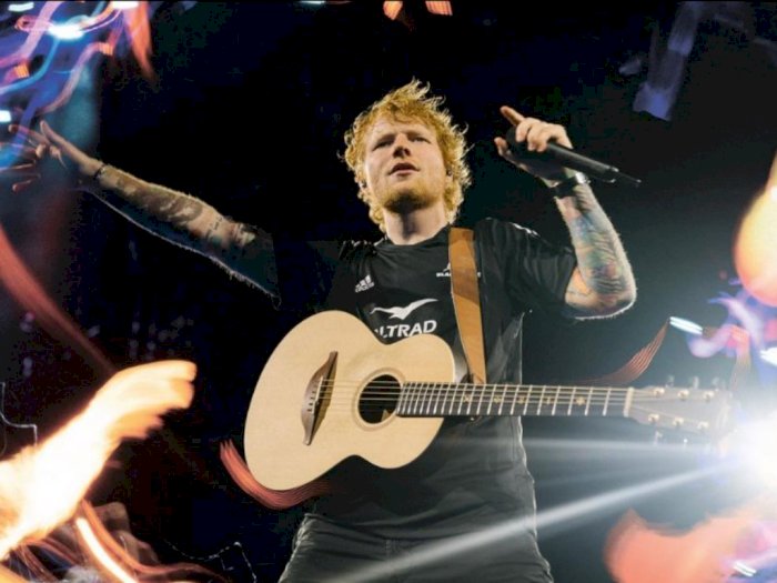 Momen Ed Sheeran Masuk dalam Box Menuju Panggung Konser, Penonton Enggak Nyangka