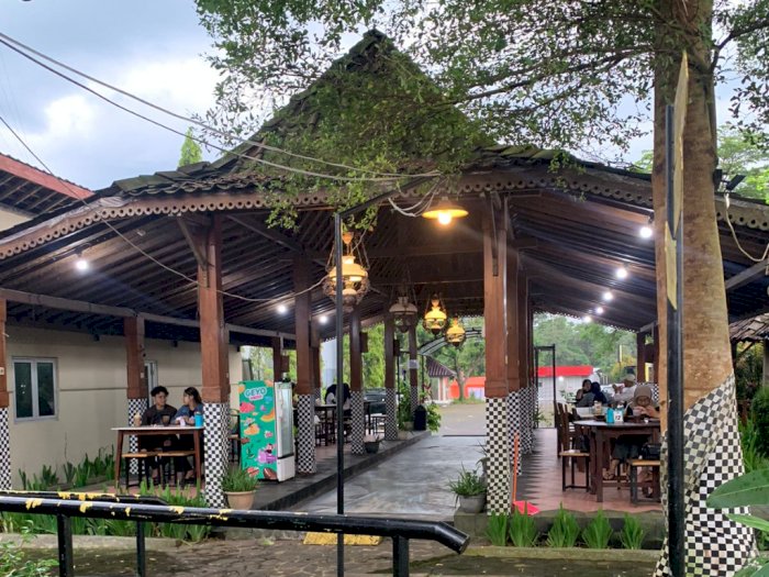 Hotplate Corner Jakal, Santapan dengan Sajian Hotplate di Yogyakarta tapi Serasa Bali