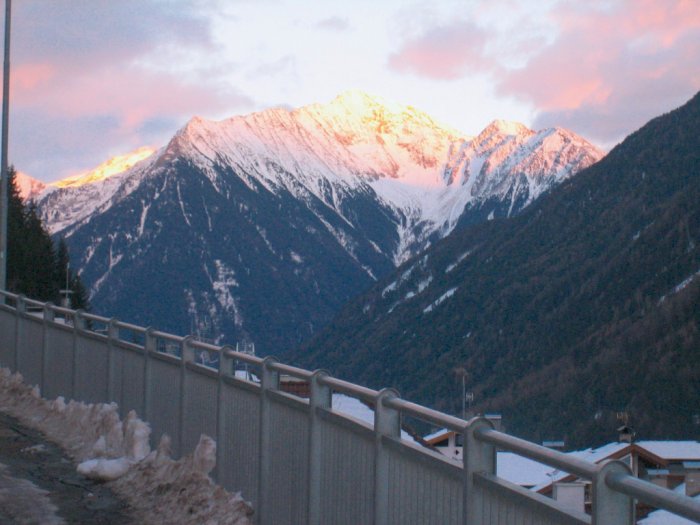 Menikmati Keindahan Tirol, Wisata Paling Populer Selama Musim Salju di Pegunungan Alpen