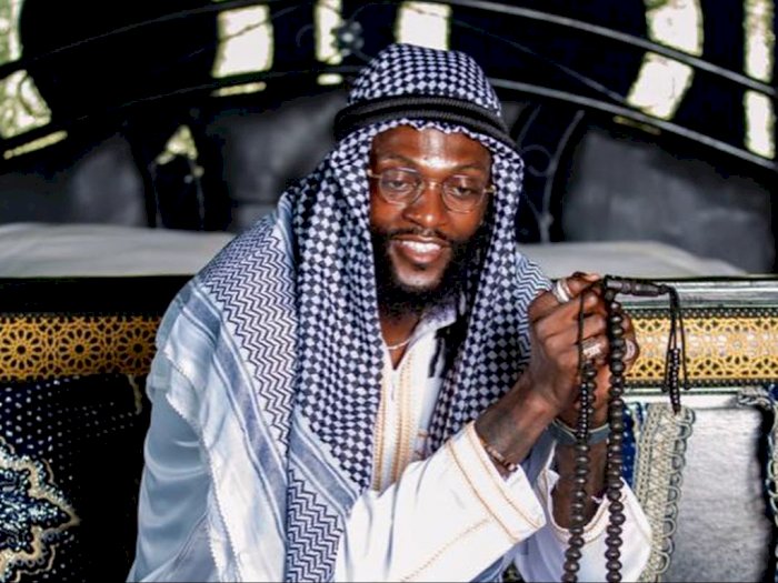 Mantap Jadi Mualaf, Eks Bintang Arsenal Ini Ungkap 13 Alasannya Peluk Agama Islam
