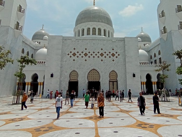 Agenda Ramadan di Masjid Raya Sheikh Zayed Solo, Ada Pembagian 6.000 Takjil Buka Puasa
