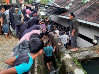 Dua Orang Jemaah Masjid Meninggal Dunia Tertimbun Longsor di Sumatera Barat