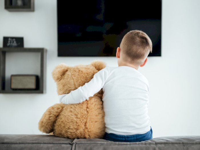 Durasi Menonton TV untuk Anak Setiap Harinya hanya 2 Jam Menurut Pakar