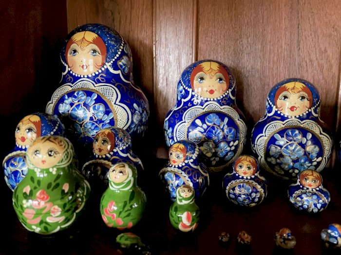 Dipercaya Bawa Keberuntungan, Ini Misteri di Balik Boneka Nenek Babushka Khas Rusia