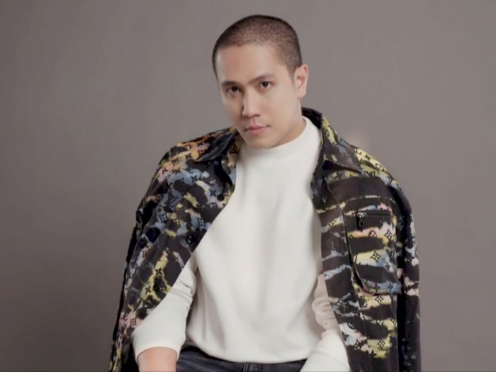 Comeback, Ressa Herlambang Remake Lagu Titi DJ 'Jangan Berhenti Mencintaiku'