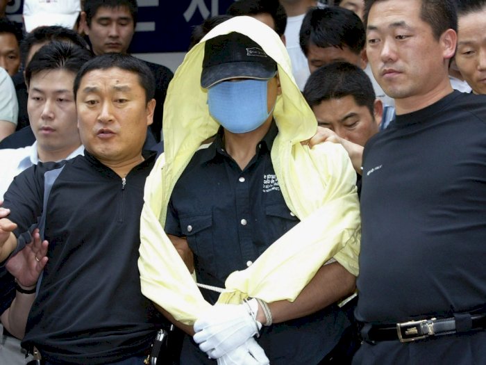 Yoo Young-chul Alias 'The Raincoat Killer', Pembunuh Sadis yang Kisahnya Dibuat Series