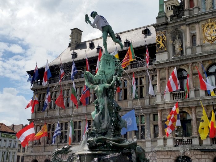 Legenda Brabo Fountain, Patung Air Mancur Simbol Keberanian dalam Sejarah Kota Antwerpen