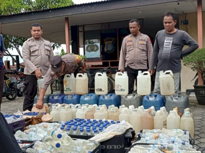 Polisi Amankan 477 Miras di Pelabuhan Loktuan Bontang