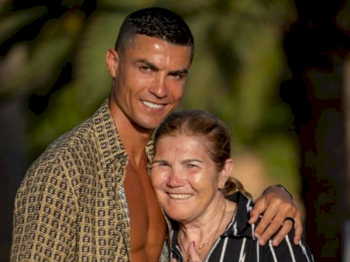 Mimpi Ibu Cristiano Ronaldo, Lihat Anak dan Cucunya Bermain Sepak Bola Bersama