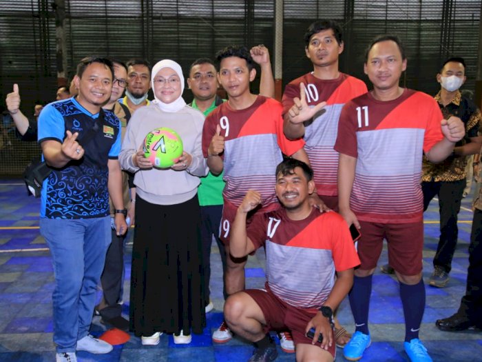 Sambut Mayday 2023, Menaker Ida Resmikan Kompetisi Liga Futsal Pekerja Tingkat Provinsi