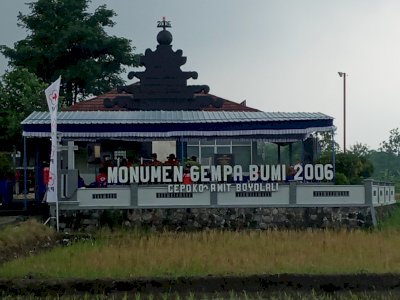 Monumen Gempa Bumi 2006 Cepokosawit Boyolali, Ada Arca Gajah Putih yang Disakralkan