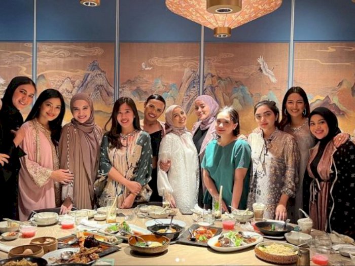 Gaya Mewah Aurel Hermansyah Bukber Bareng Ibu-ibu Cendol: Vibes Perempuan Turki