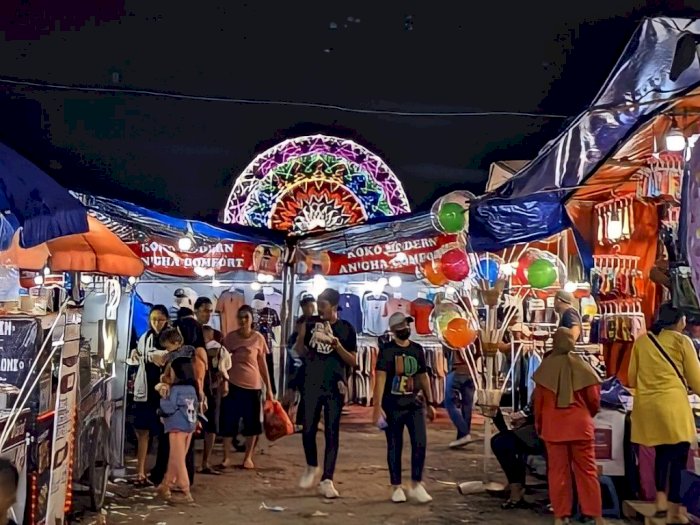 Pasar Malam Depan Pamulang Square Tangsel dengan Puluhan Tenant dan Permainan