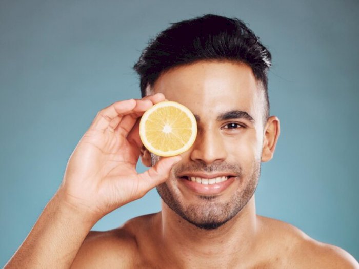Dear Boys, Ketahui Pentingnya Kandungan Vitamin C untuk Skincare Rutin Kamu