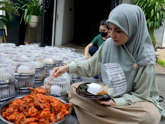 Resep Ayam Saus Padang ala Shireen Sungkar dan Minyak Goreng FITRI, Yummy!