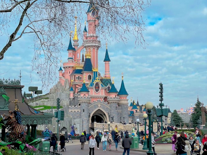 Berpetualang Seru di Dunia Fantasi Disneyland Paris, Tempat Liburan Asyik Semua Usia!
