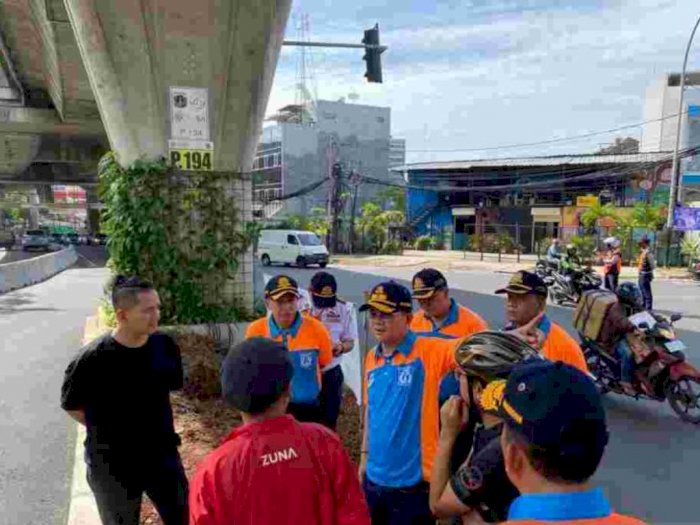 Urai Kemacetan, Dishub DKI Bakal Perbaiki Ukuran Jalan di Simpang Santa