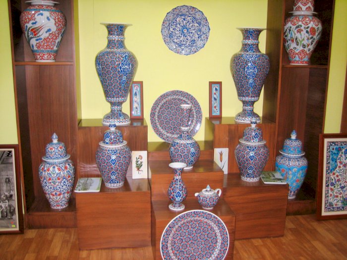 Keramik Khas Turki: Motif yang Menawan dan Terjangkau untuk Souvenir Wisatawan
