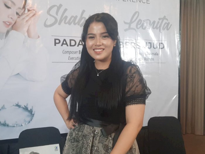 Syahdunya Suara Shabrina Leonita Nyanyikan Lagu Remake 'Padamu Kubersujud'