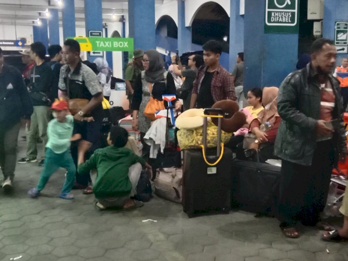 Ribuan Pemudik Gratis dari DKI Jakarta Mulai Banjiri Terminal Tirtonadi Solo