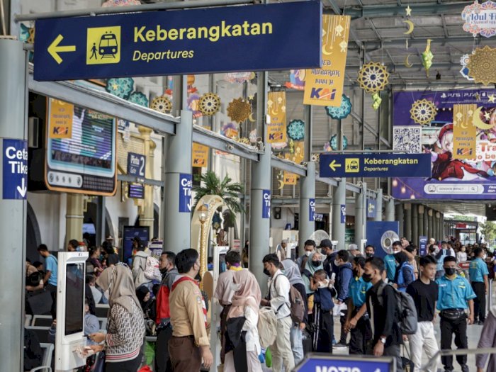 Hari Ini, 42 Ribu Pemudik Tinggalkan Jakarta Lewat Stasiun Pasar Senen dan Gambir 