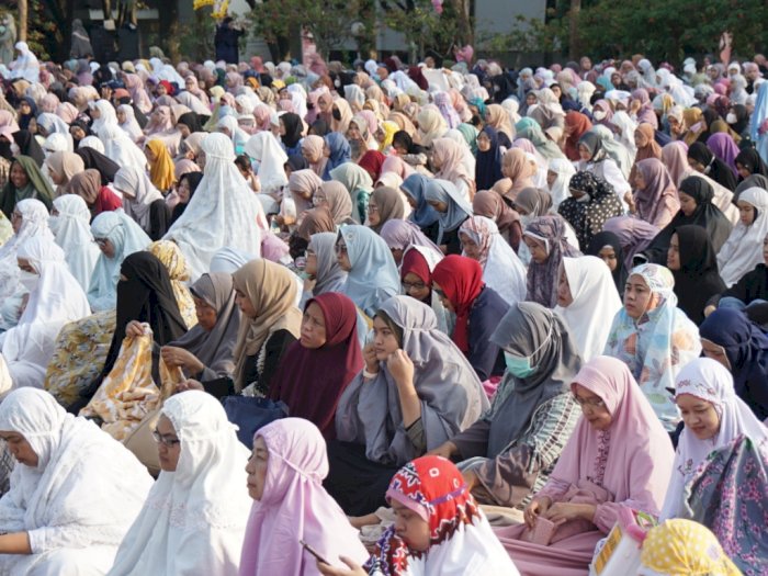 Potret Antusiasme Warga Malang Rayakan Lebaran, Berduyun-duyun Salat Ied di Masjid UMM