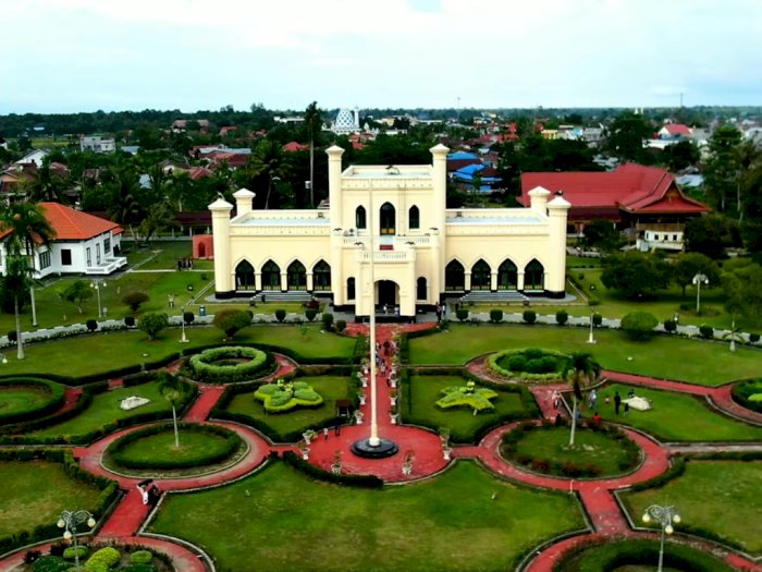 Potret Kemegahan Istana Siak Sri Indrapura, Pusat Pemerintahan Kesultanan Melayu Siak