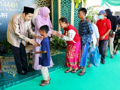 Gelar Open House di Hari Kedua Idul Fitri, Gubernur Khofifah Sambut Hangat Warga Jatim