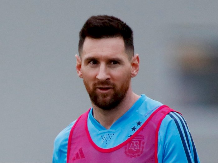 Messi Kepergok Makan Malam Bareng Busquets dan Alba, Balik ke Barcelona?