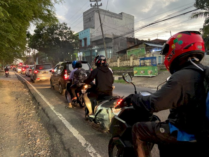 Berniat Hindari Kemacetan saat Arus Balik, Pemudik di Trans Sulawesi Justru Tak bergerak