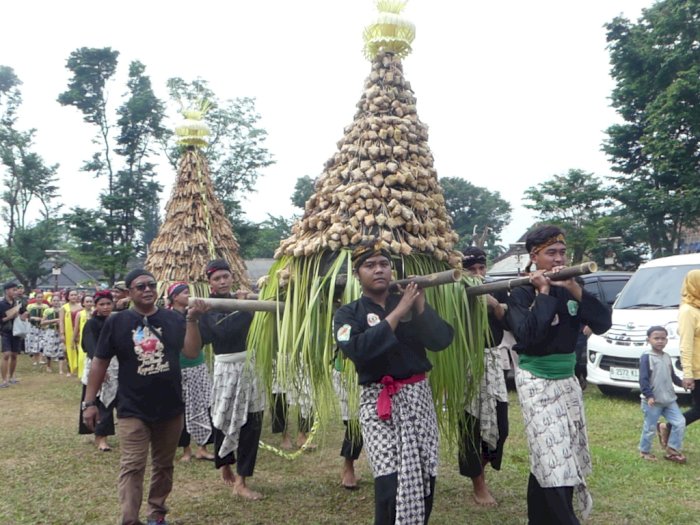 Festival Kupat Lepet, Tradisi Pekan Syawalan bagi Masyarakat Jepara Jawa Tengah