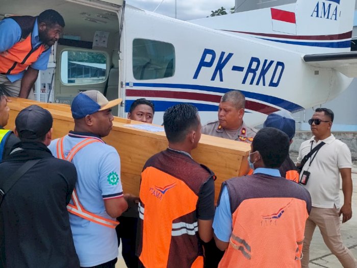 Merinding! 2 Warga Dibantai OTK di Papua