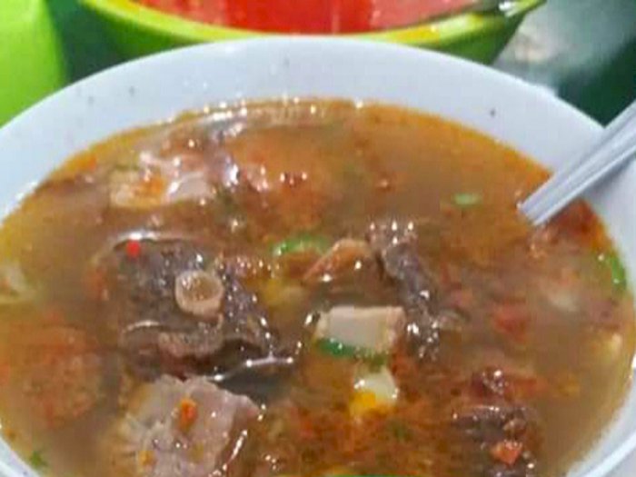 Sop Lidah Asli Lamuru: Kuliner Unik Nan Lezat  di Makassar. Gimana Ya Rasanya?