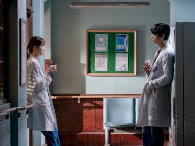 Dr. Romantic 3 Tempati Posisi Satu Drama Paling Banyak Mendapat Perhatian Publik