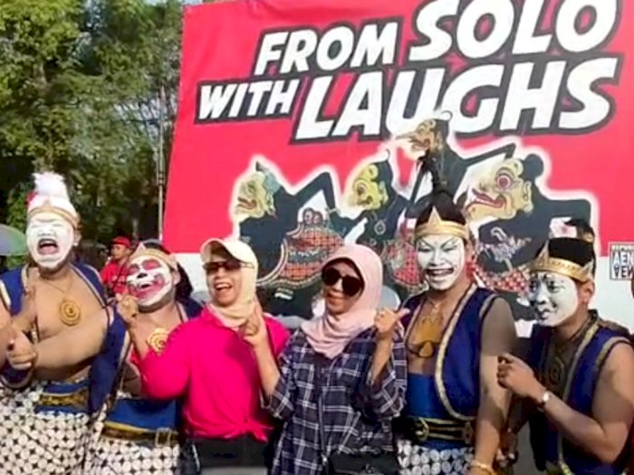 Punakawan Ajak Warga Solo Tertawa Bersama di Hari Tawa Sedunia