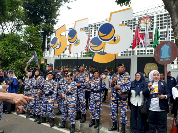 Konvoi Datangi KPU RI, Partai NasDem Daftarkan 580 Bacaleg