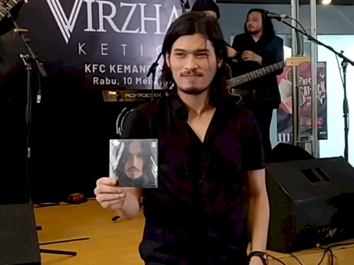Fantastis! Album 'Ketiga' Virzha Terjual 50 Ribu Keping dalam Seminggu