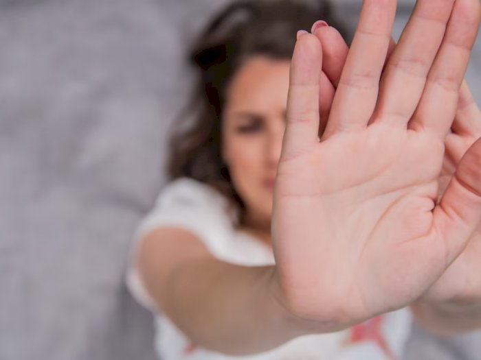 Bejat! Ibu Muda di Jakut Diperkosa Abang Angkat Suami, Dilakukan di Depan Anaknya