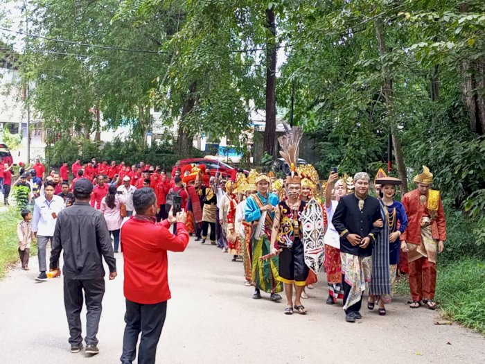 Pawai Budaya Ramaikan Pendaftaran Bacaleg PDIP Kota Batam ke KPU