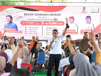 Sandiaga dan Kamil Syaikhu Gelar Bazar Sembako Murah di Medan Satria Kota Bekasi