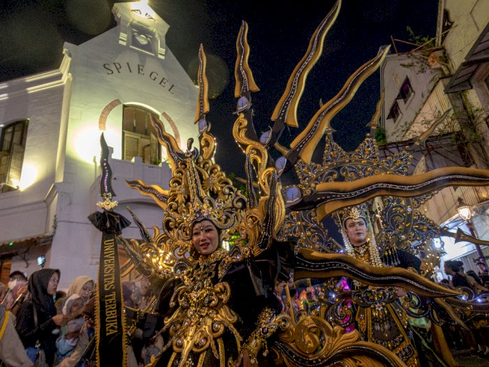 Buka Semarak Jejakk Kreatif Indonesia 2023, Semarang Night Carnival  Berlangsung Meriah