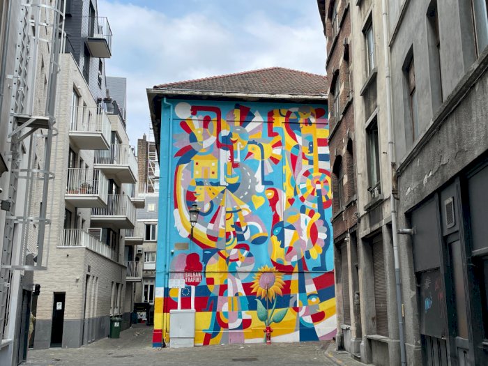 Pesan Keindahan Mural 'Only Heart Can See Clearly' Karya Rikardo Druskic di Brussels